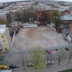 Аваков жадає 41мільйон від Харківської облради за знесений Кернесом готель